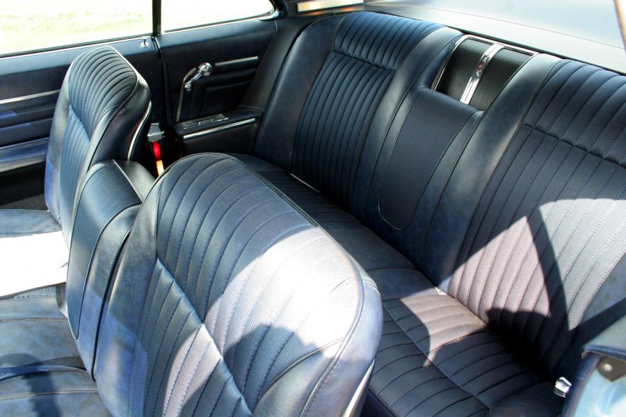 Интерьер Oldsmobile Toronado (9487) 1966 года  (фото 11 из 48)